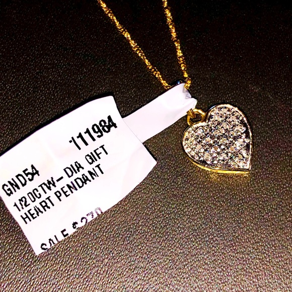 10k solid gold heart pendant real diamond not plated not CZ unbeatable price WOW - Picture 1 of 5